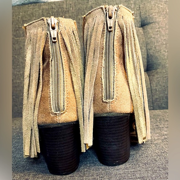 Mossimo Suede Thick heeled Pointed Toe, Fringe Booties - Picture 9 of 10